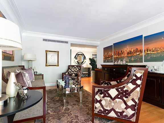 5th image of 200 E 66th St APT B0201