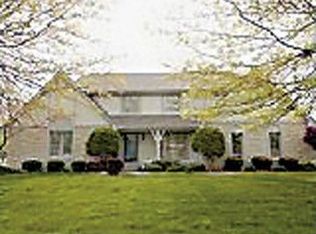 725 NW Silver Rdg, Lees Summit, MO 64081