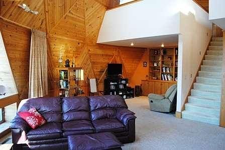 4th image of 503 Hawthorn Ln