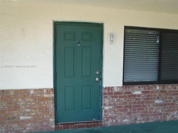 5th image of 1028 NE 39th Dr APT 3