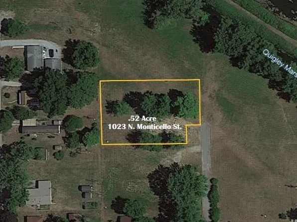 1023 N Monticello St, Winamac, IN 46996