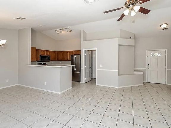 3rd image of 4931 Dunvegan Ct #970-20037