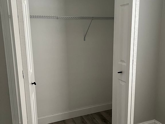 4th image of 101 Teakwood Dr #101