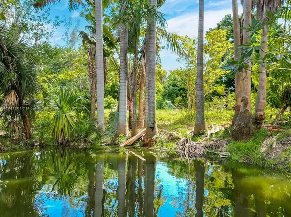 6415 NW 1st Pl, Miami, FL 33150