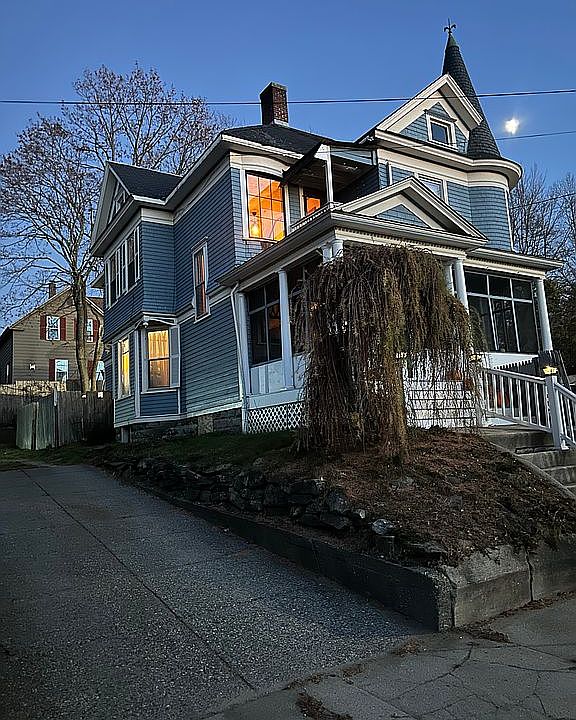 1st image of 168 Drury Ave