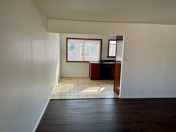 5th image of 3810 Redding St APT 5