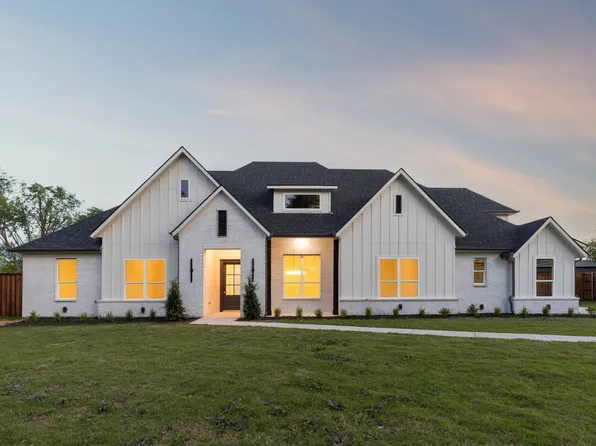 3710 Castle Dr, Rowlett, TX 75089