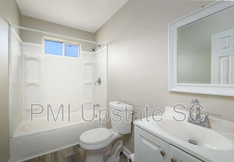 700 Brook St #4 — Photo 7