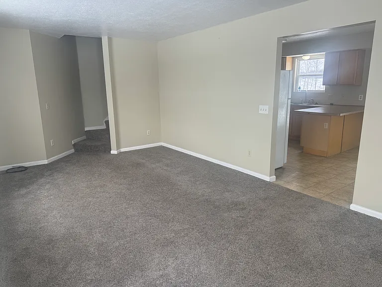 9377 Winding Creek Dr — Photo 7