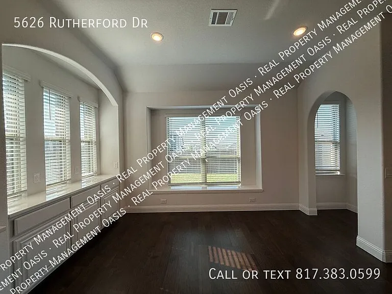 5626 Rutherford Dr — Photo 17