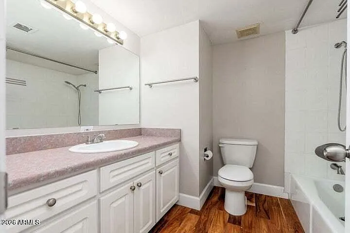 4848 N Woodmere Fairway #5 — Photo 7