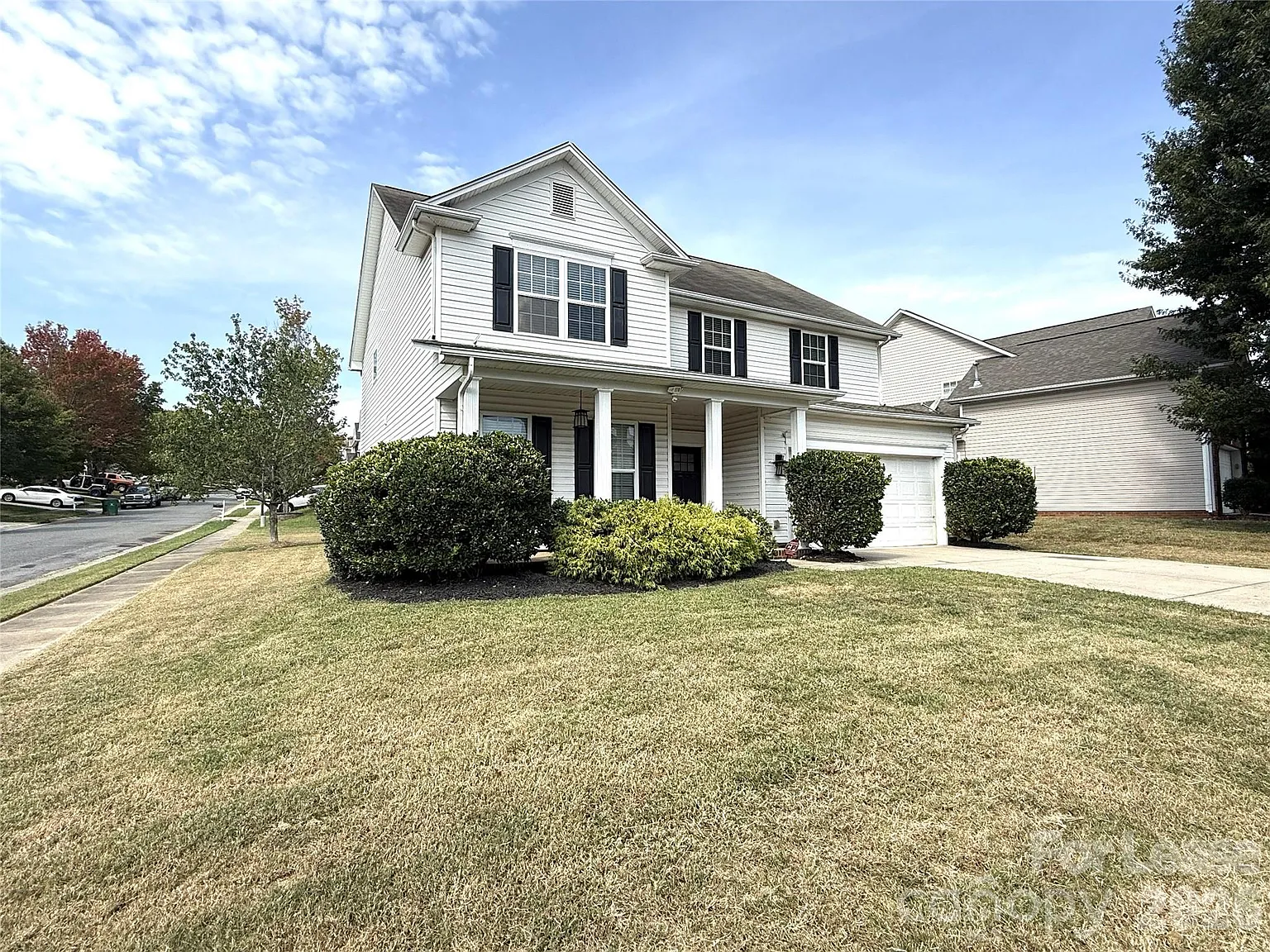 4 bed, 2.5 bath, 2634 sqft, $2,700 — Photo 2