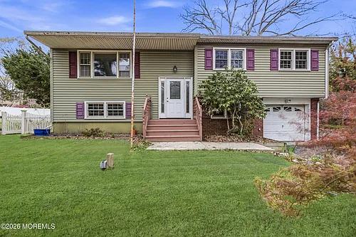 536 River Dr Photo 1