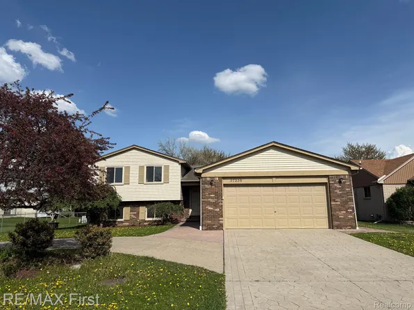 37338 Highlite Dr, Sterling Heights, MI 48310