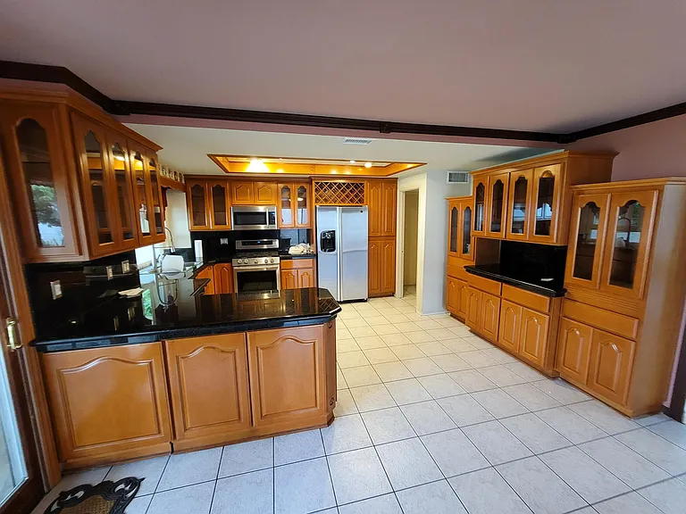 2050 Madonna Ln — Photo 12