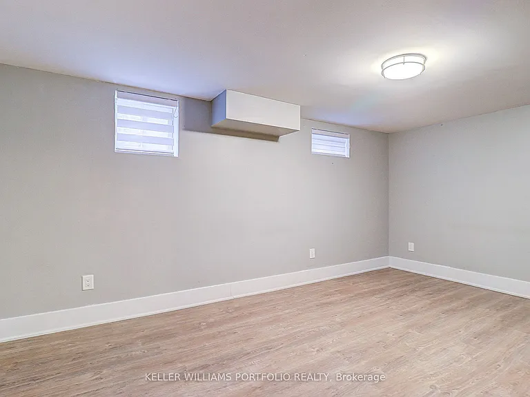 962 Willowdale Ave — Photo 12