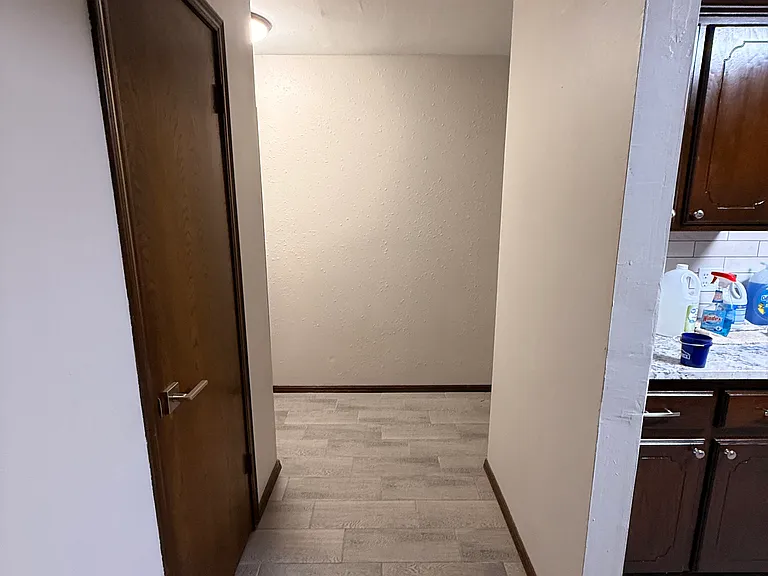 6613 Laurel Rd — Photo 3