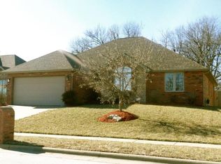 703 S Christopher Ave, Springfield, MO 65802