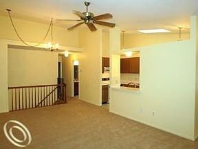 5th image of 25120 Jefferson Ct
