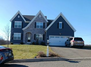 2004 Prout Farm Rd, Pottstown, PA 19464