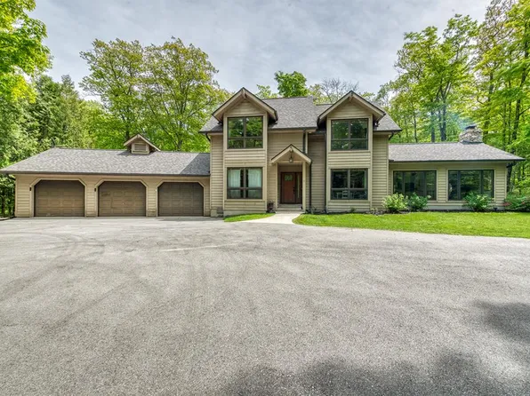 11790 Beach Rd, Ellison Bay, WI 54210