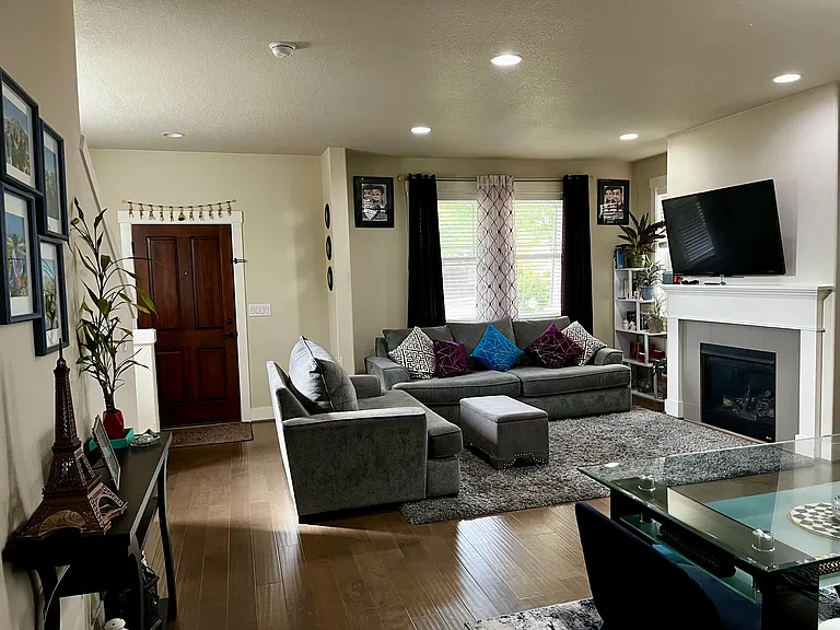 13166 SW Apple Grove Ter — Photo 4