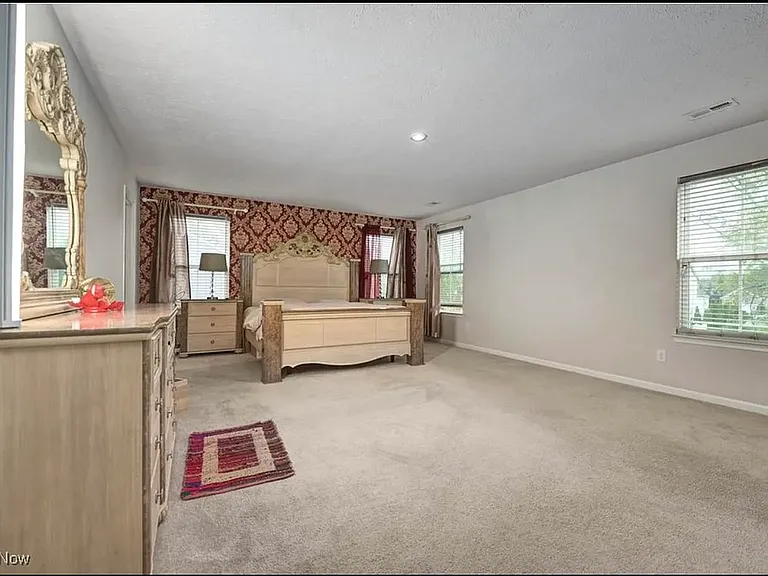 Ethan Dr — Photo 9