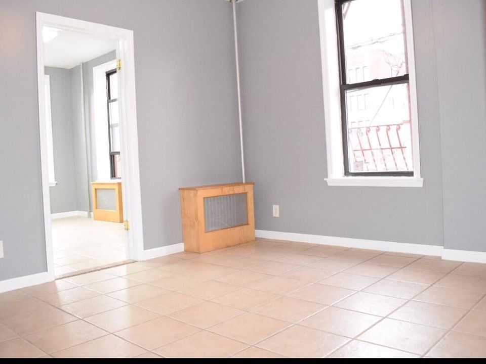 2nd image of 295 Saint Nicholas Ave