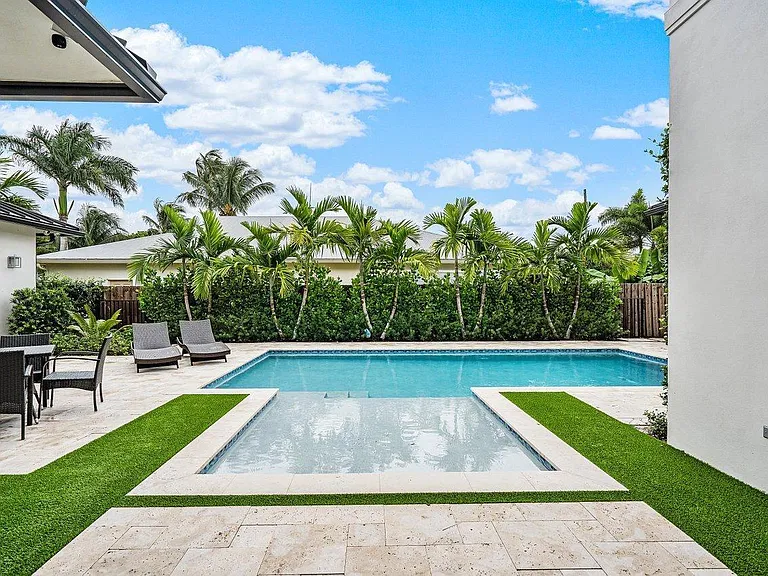 217 Gulfstream Blvd — Photo 37