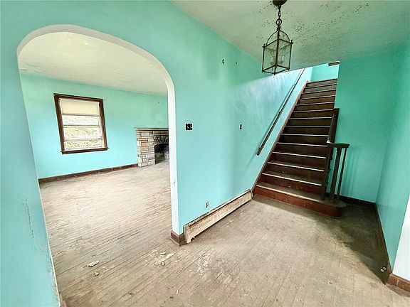 5th image of 1724 Eastbrook Rd