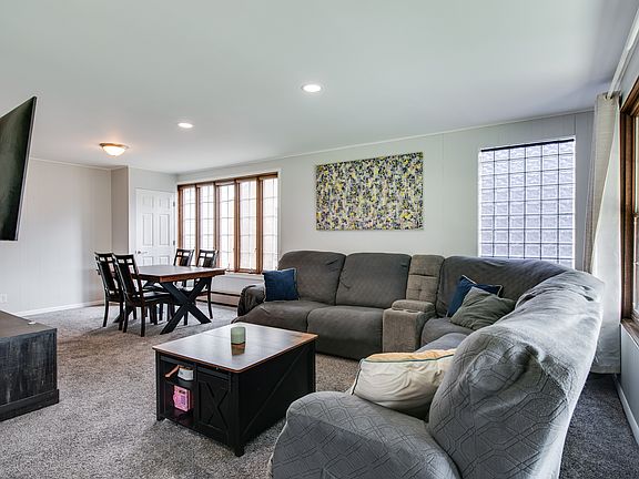 2nd image of 4127 Grove Ave