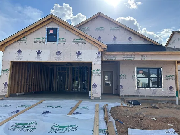 13742 Blackoak Dr, Northport, AL 35475