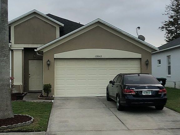 3rd image of 12842 Woodbury Glen Dr