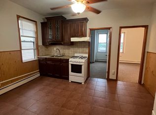 16 Farnham Ave FLOOR 2, Garfield, NJ 07026