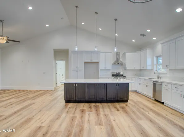 1028 School House Ln, Show Low, AZ 85901