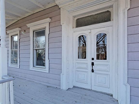 3rd image of 7 Ely St