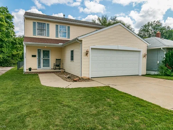 1753 Robindale St, Wickliffe, OH 44092