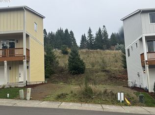215 SW Sternwheeler Dr #27, Cascade Locks, OR 97014