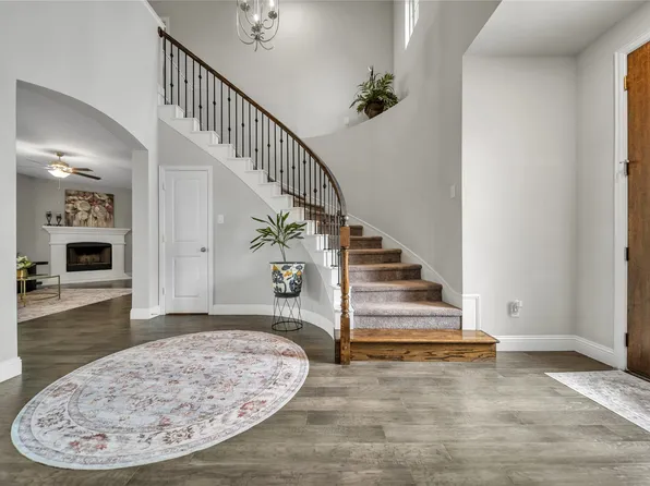 454 Hillstone Dr, Midlothian, TX 76065