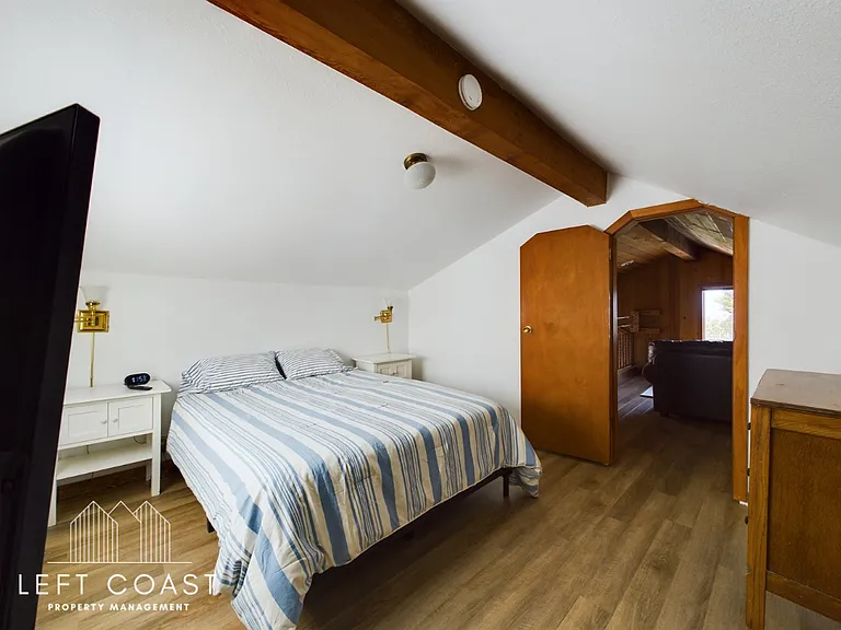 1033 NW Inlet Ave — Photo 38