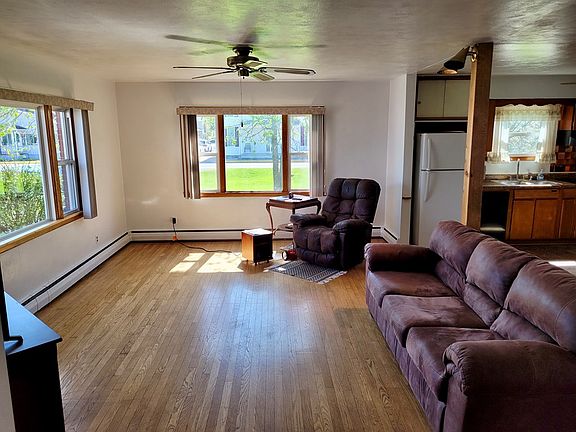 4th image of 835 Ashman St
