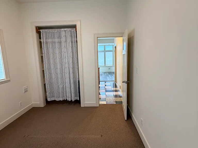 14 W Dravus St #B — Photo 10