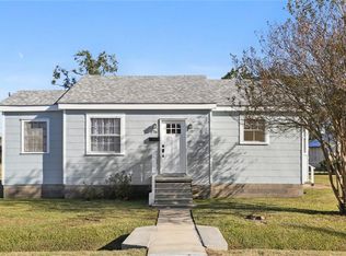 576 Clayton Dr, Norco, LA 70079