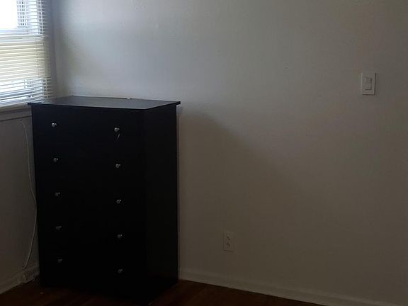 5th image of 10560 Avenue N #1