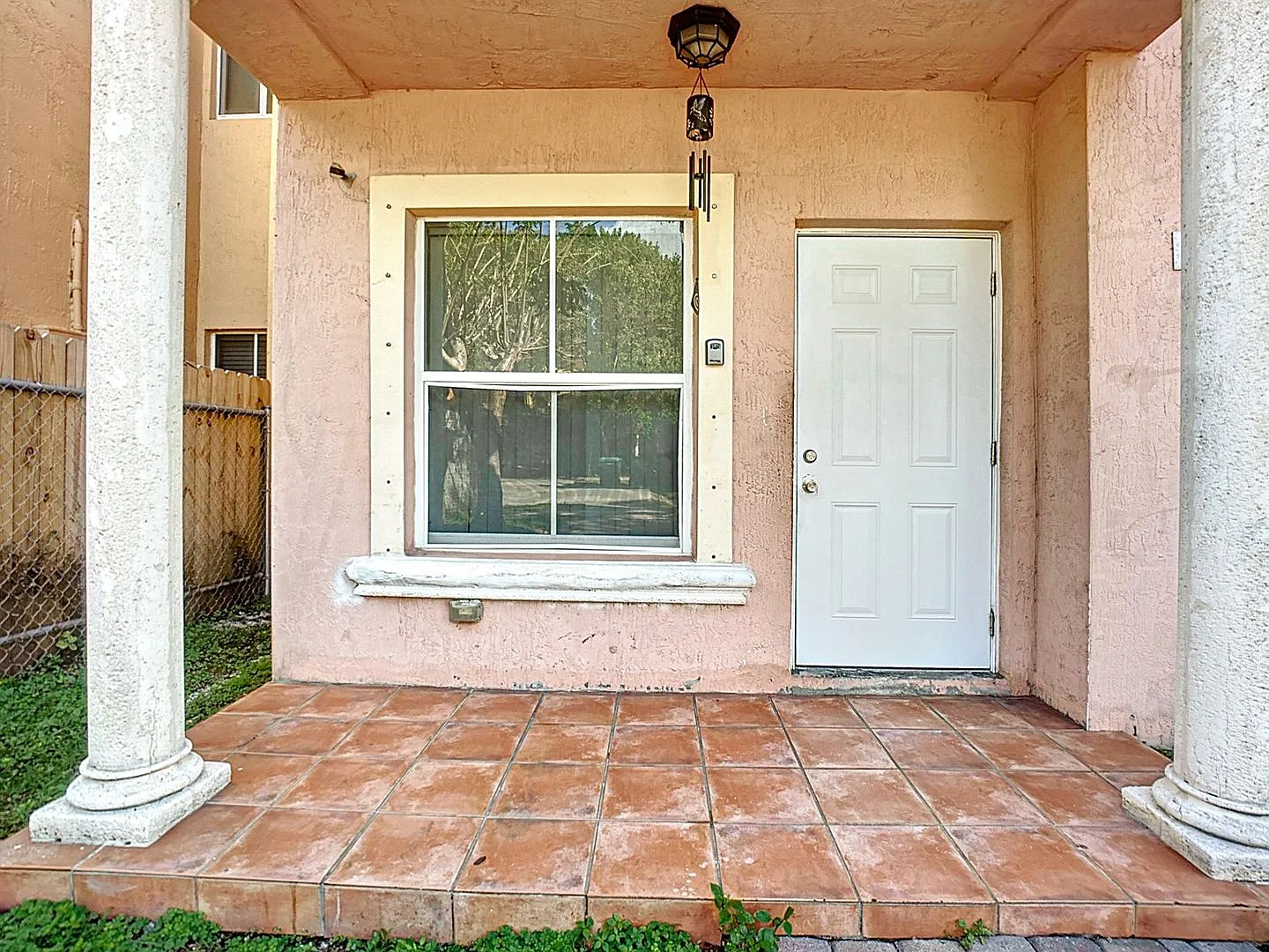 Charming 3BR House in Homestead — Photo 2