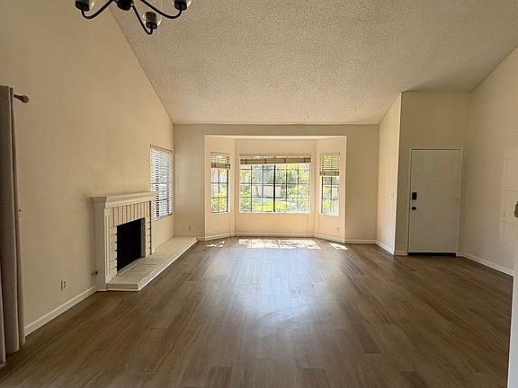 3rd image of 2575 Captains Ave