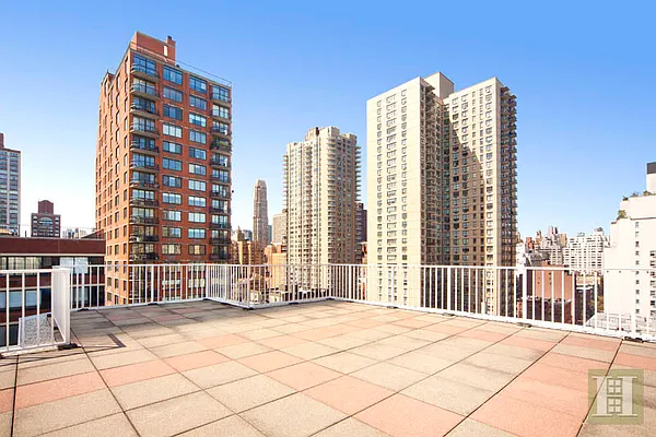 Sold by Halstead Real Estate | media 18