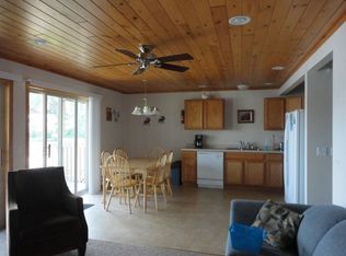 1040 E Hiawatha Dr UNIT 1040B, Wisconsin Dells, WI 53965
