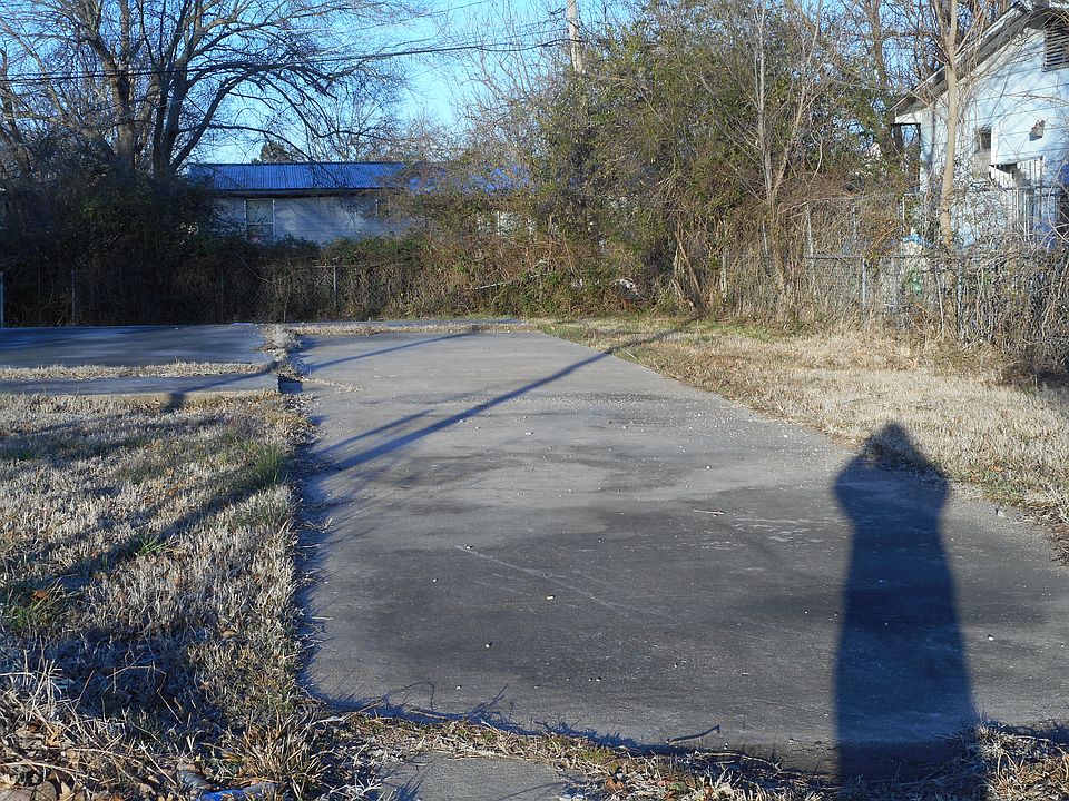 1st image of NW 6th St