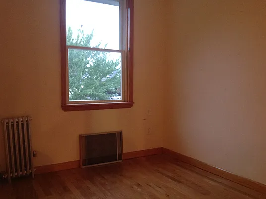 Rented by Capri Jet Realty Corp | media 28